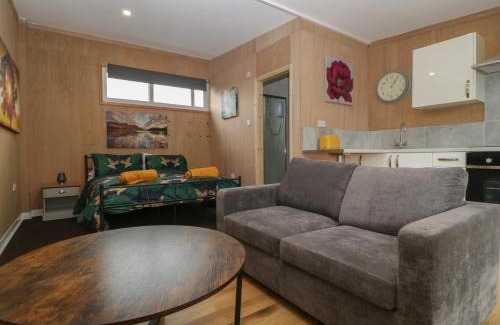 St. Brides Netherwent Haus | The Snug