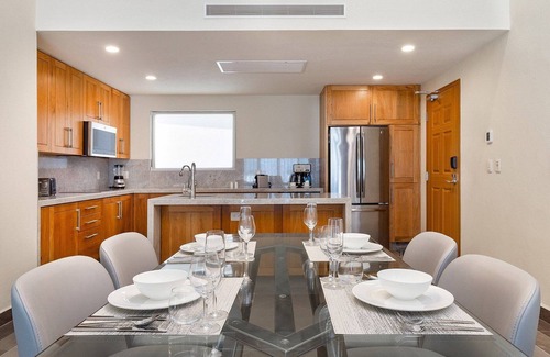 Chula Vista Eigentumswohnung | The SPACIOUS & new VILLA LA VALENCIA--One of the best LUXURY RESORTs in Mexico