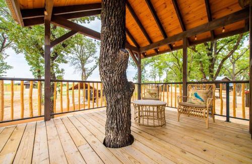 Elm Mott Sonstige | The Sparrow Treehouse 15 MIN to Magnolia Baylor