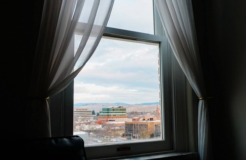 Heart of Missoula Eigentumswohnung | The Speakeasy Condo in the historic Wilma Theater