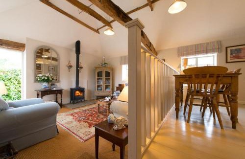 Halstead Haus | The Stables, relax in 5 star style and comfort with lovely walks all around