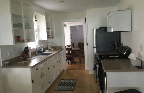 Washington Haus | The Sterling House On the river and close to downtown