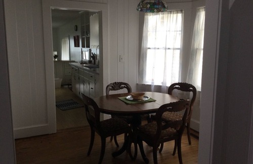 Washington Haus | The Sterling House On the river and close to downtown