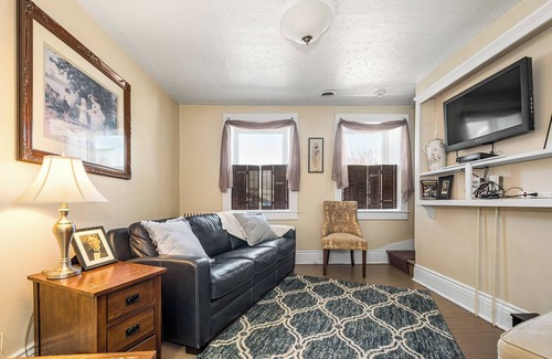 Farmington Hotel | The Stewart Suite | Historic Victorian Inn Room