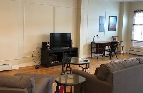 Guild Wohnung | The Studio at 57 Main *10 Mins to Sunapee