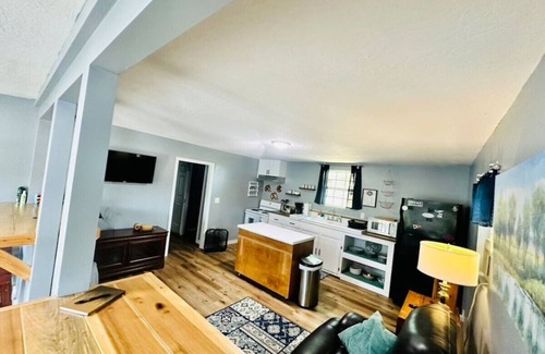 Leesburg Kabine | The Sugar Shack Cabin on Weiss Lake