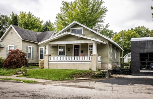 Muncie Haus | The Suite Retreat