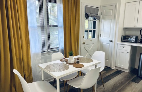 Willowbrook Haus | The Sunny Side House