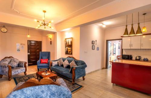 Shimla Wohnung | The Sunset Abode 4BR With Valley Views