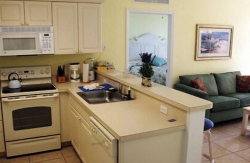 Volusia County Resort | The Sunshine @ The Cove on Ormond Beach