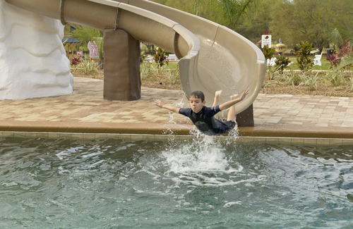 Clermont Haus | Das Sweet Escape Mansion bietet Platz für bis zu 52 Personen und ist wie Ihr eigener Themenpark!