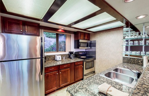 Incline Village Resort | The Tahoe Chaparral 2 Bedroom