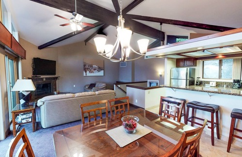Incline Village Resort | The Tahoe Chaparral 2 Bedroom