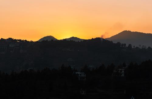 Mukteshwar Haus | The Tahoma Stays- Mukteshwar