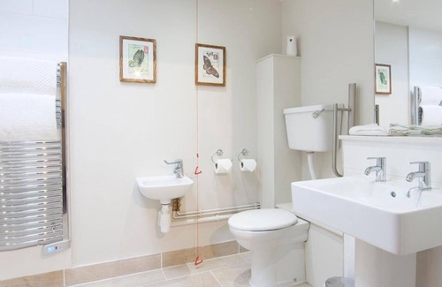 Moreton Hotel | The Talbot Inn