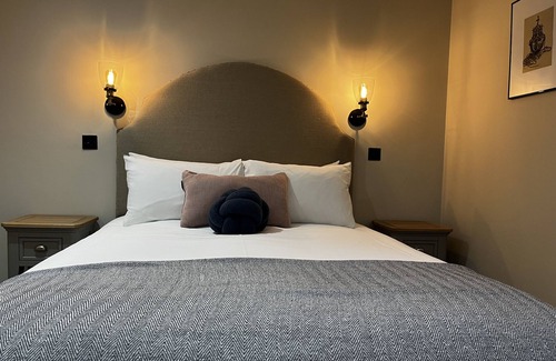 Eynsham Bed & Breakfast | The Talbot Inn