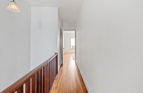 Tarpon Springs Wohnung | The Tarpon Flat Bright 1BR Downtown Retreat