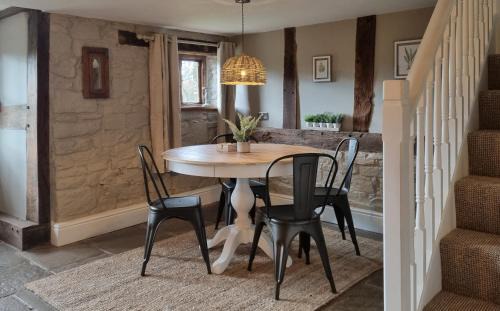 Kington Haus | The Threshing Barn at Penrhos Court