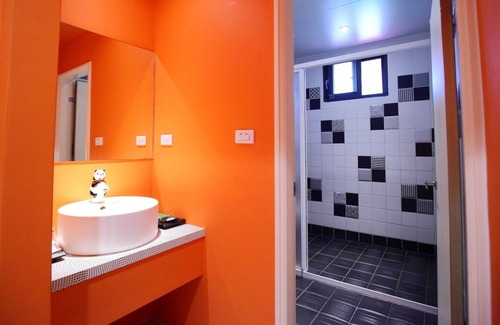 Dongshan Bed & Breakfast | The Tiles Garden B&B