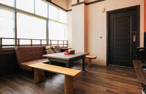 Dongshan Bed & Breakfast | The Tiles Garden B&B