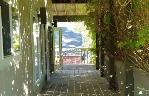 Sunset Heights Haus | Spacious Family Haven Near UVU - WiFi, Home Theater, and Pets Welcome!