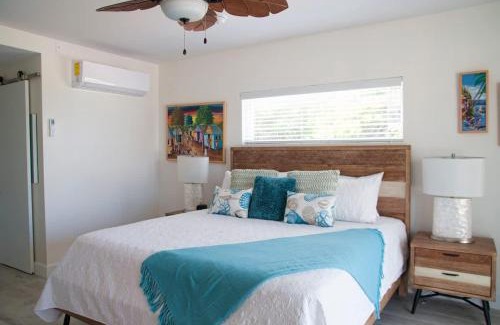 Colliers Bay Haus | The Tropical Breeze Cottage