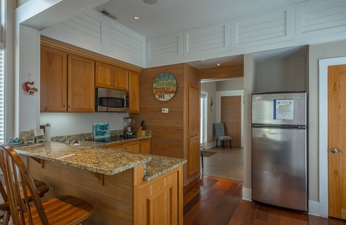 Carrabelle Hütte | "The Turtle Shell" 1BR/1BA 2022 FALL SPECIAL $150 PER NIGHT!