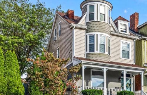 Pittsburgh Haus | The Ultimate Fan's Retreat 5BR near all the Action