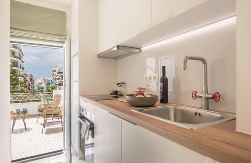Kaisariani Wohnung | The Urban Loft 2 - Athens Unique Oasis