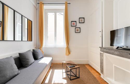 Gorge de Loup Wohnung | The Valmy Retreat Peaceful & Private Terrace