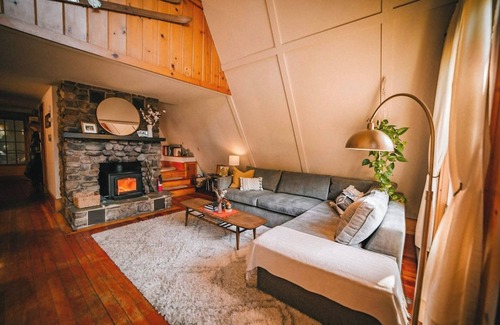 Stratton and Bromley Ski Areas Kabine | Stylischer A-Frame in der Nähe von Manchester, Wandern, Skifahren!