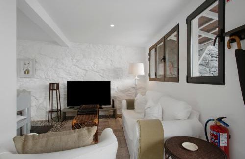 Canico Skihütte | The Village Loft