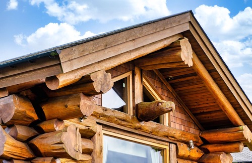 Bathgate Skihütte | The Vu Log Cabins