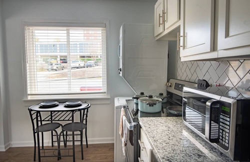 Five Points South Eigentumswohnung | The Vulcan Hexaplex - 6 Private Units/WiFi/Parking