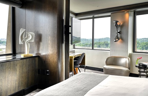 Foggy Bottom Hotel | The Watergate Hotel