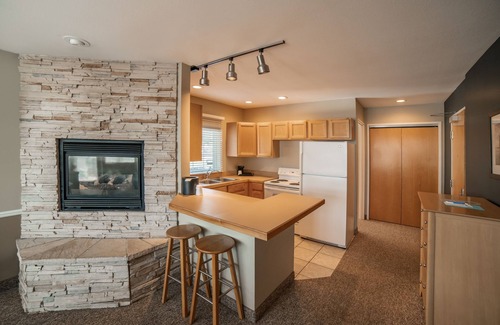 Montague Hotel | The Weathervane Inn