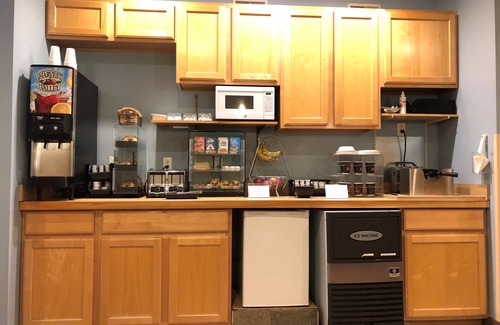 Montague Hotel | The Weathervane Inn