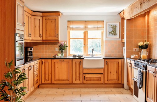 Devils Bridge Hütte | The Farmhouse at Tynrhyd Retreat