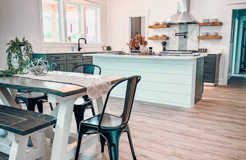 Nashport Haus | The Wharf at Buckeye Lake