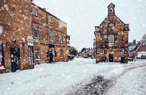 Martock Hotel | The White Hart Hotel