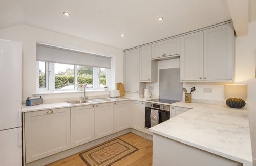 York Hütte | The Willows - sleeps 6 guests in 3 bedrooms