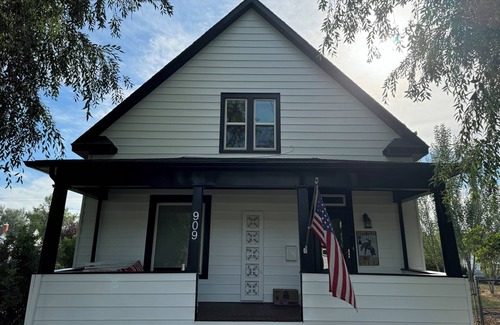 Sheridan Haus | The Wrangler House in Sheridan Wyoming