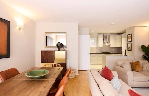 Tollington Wohnung | The Wray Crescent Hideout - Stylish 4BDR + Parking