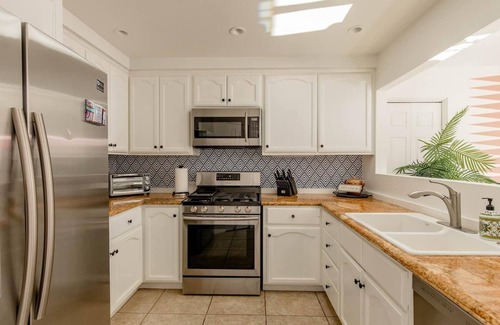 Racquet Club West Haus | The Yorba Oasis w/Pool