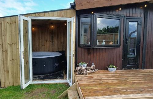 Ham Wohnung | The Zen Den "With Lazy Spa"