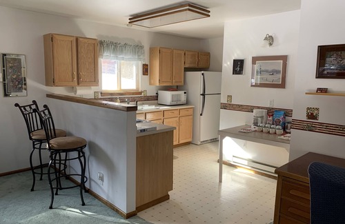 Rustic Kabine | Thee perfect getaway to enjoy all that Colorado has to offer…..🏡🎣☀️🚣🏔🌲
