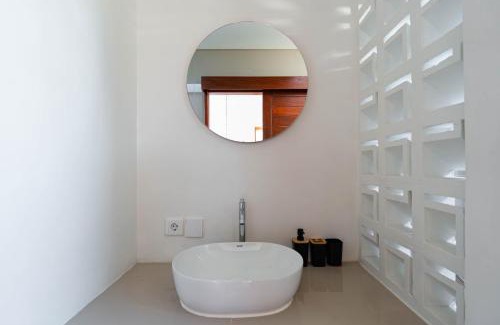 Kutuh Villa | Theodosia Villa By Bali Cabin