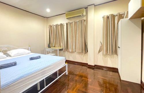 Phra Khanong Nuea Haus | TheStarHome Sukhumvit71