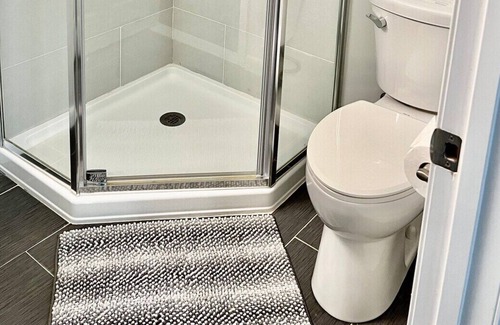 Reston Wohnung | This guest suite is a 1 bedroom(s), 1 bathrooms, located in Reston, VA.