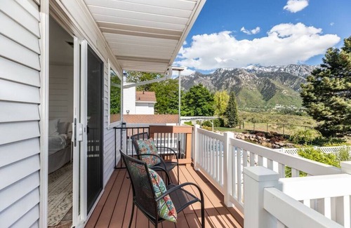 Sandy Haus | 2-br Suite - Mins to Snowbird - prickelnd sauber und geräumig! Kamin!